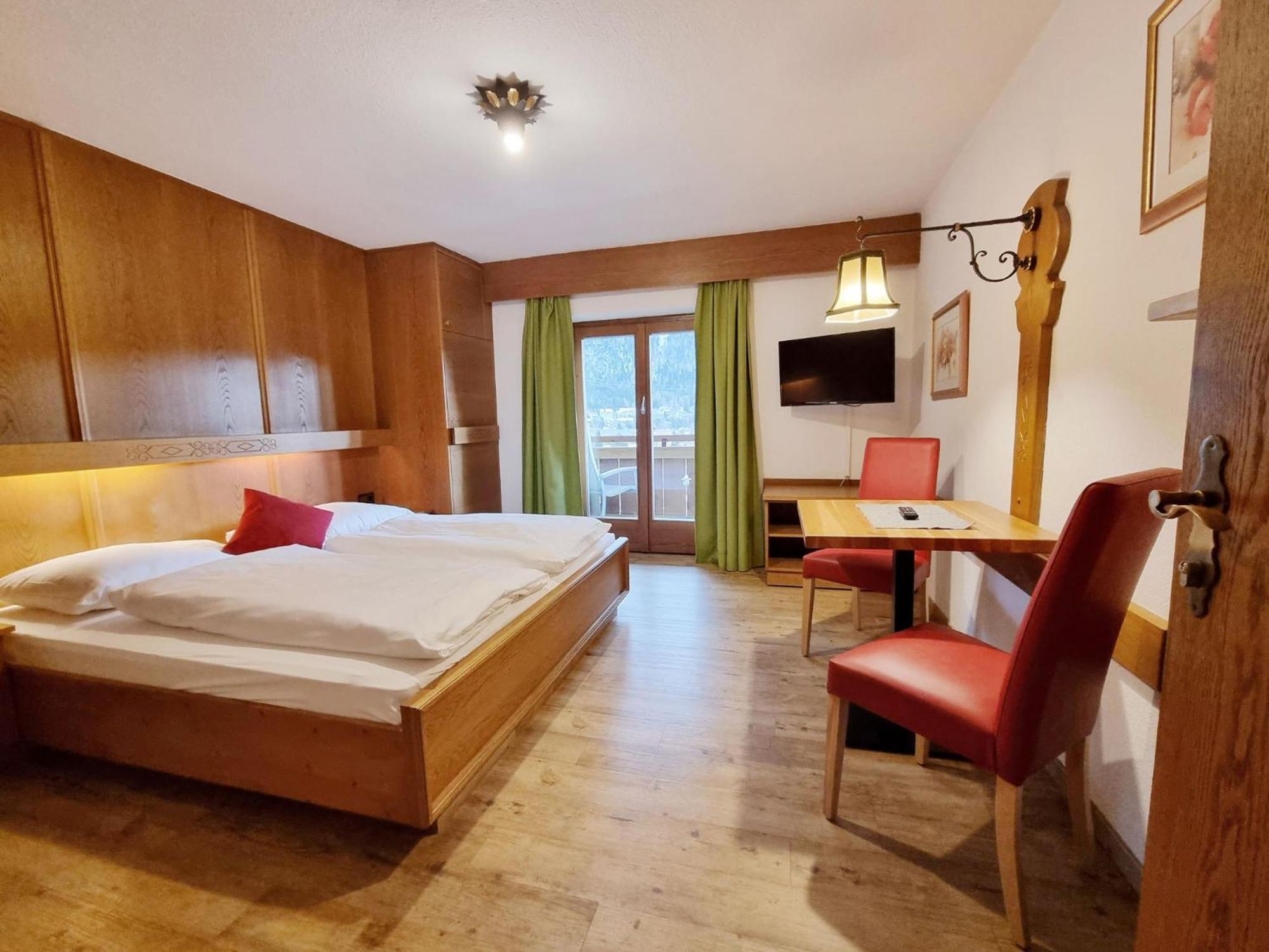 Ferienhaus Goldenes Landl Mittenwald Exterior foto